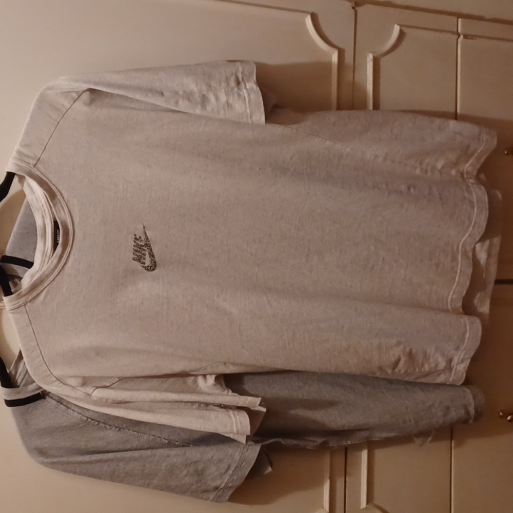 Nike move to zero shirt